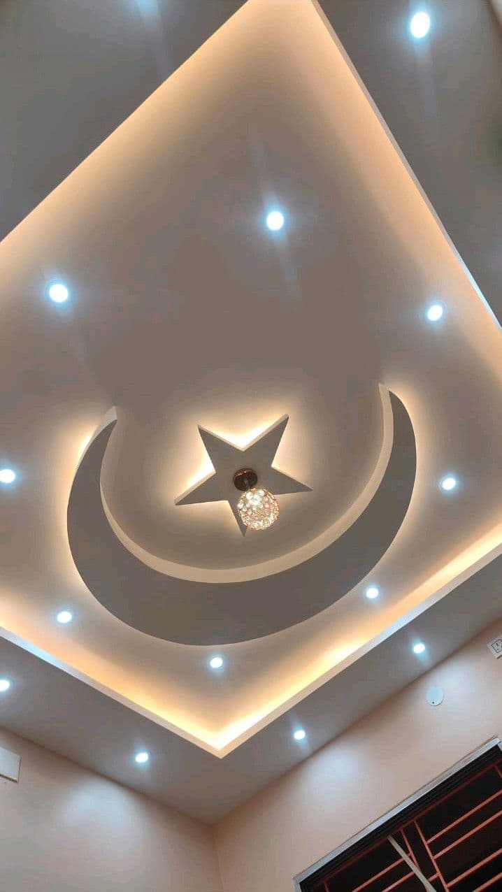 Ay yıldız desenli gizli ışıklı alçı tavan